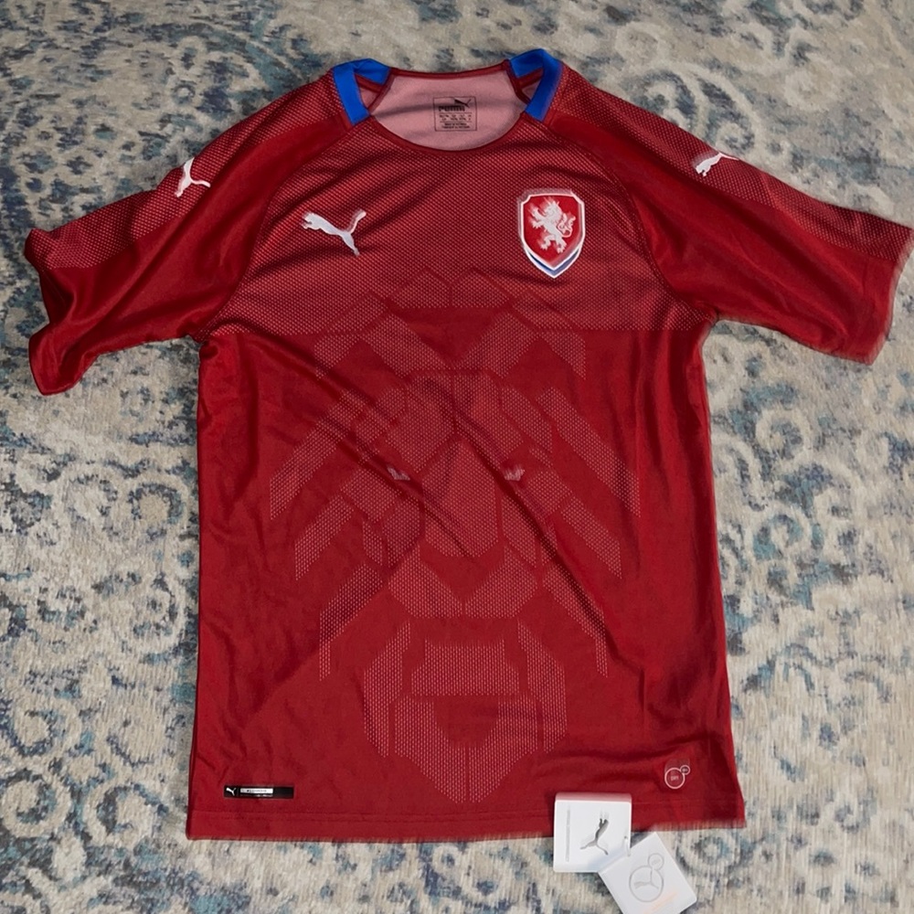 New Puma Czech Republic Soccer Jersey
